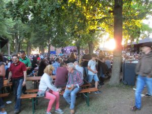 Mehr über den Artikel erfahren Volksfeste finden doch statt 2020: In der virtuellen Realität
